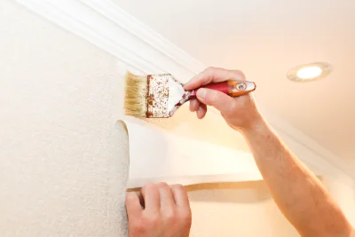 Pose de papier peint à Pompierre — revêtements muraux et toiles de verre